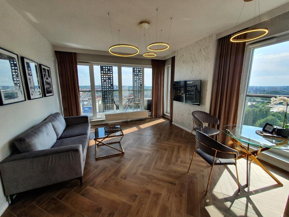 15 Pietro Sokolska 30 Towers Apartments - New - Lux - Parking - Sauna - Gym- And The Best View In Katowice Extérieur photo