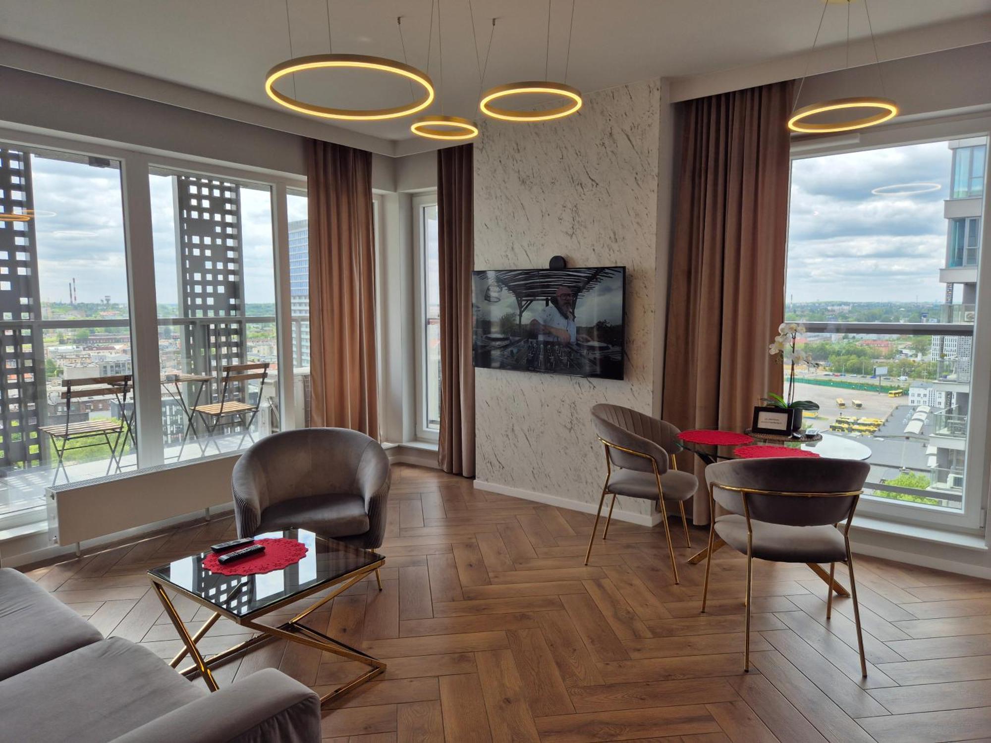15 Pietro Sokolska 30 Towers Apartments - New - Lux - Parking - Sauna - Gym- And The Best View In Katowice Extérieur photo